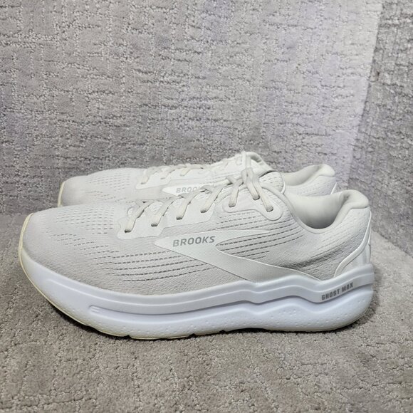 Brooks Ghost Max 2 Men's Size US 13D White Athletic Running Sneakers 1104311D168 - Picture 1 of 11